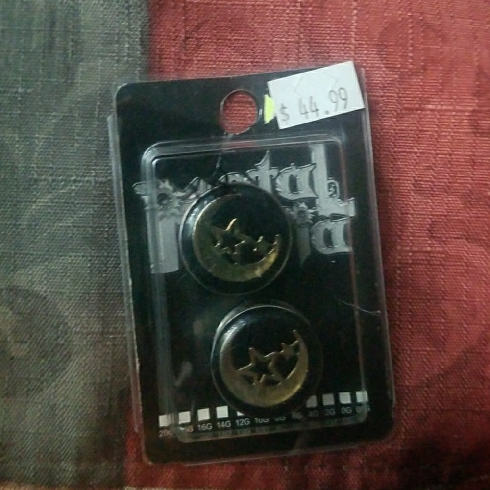 Metal mafia gauges